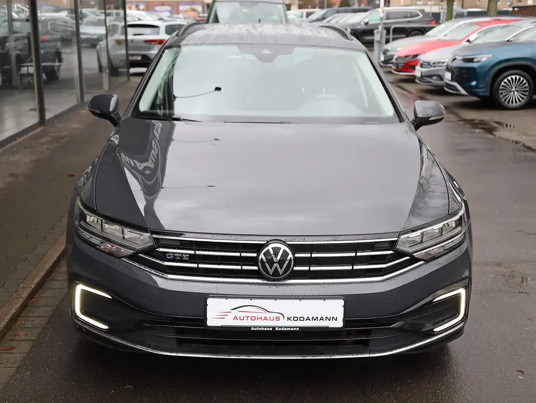 Volkswagen Passat Variant GTE - foto 2