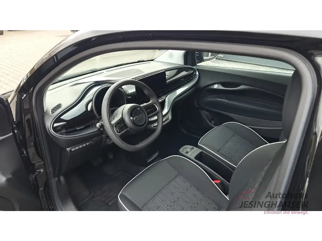 Fiat 500e - Thumbnail 13