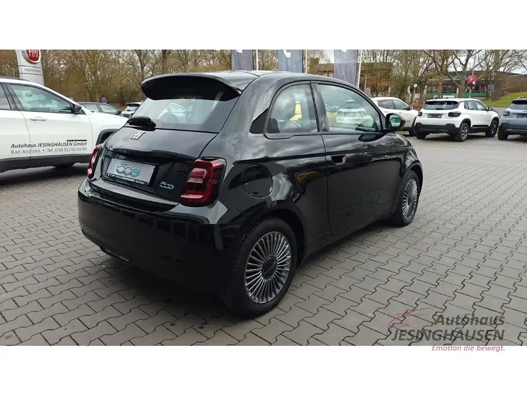 Fiat 500e - Thumbnail 5