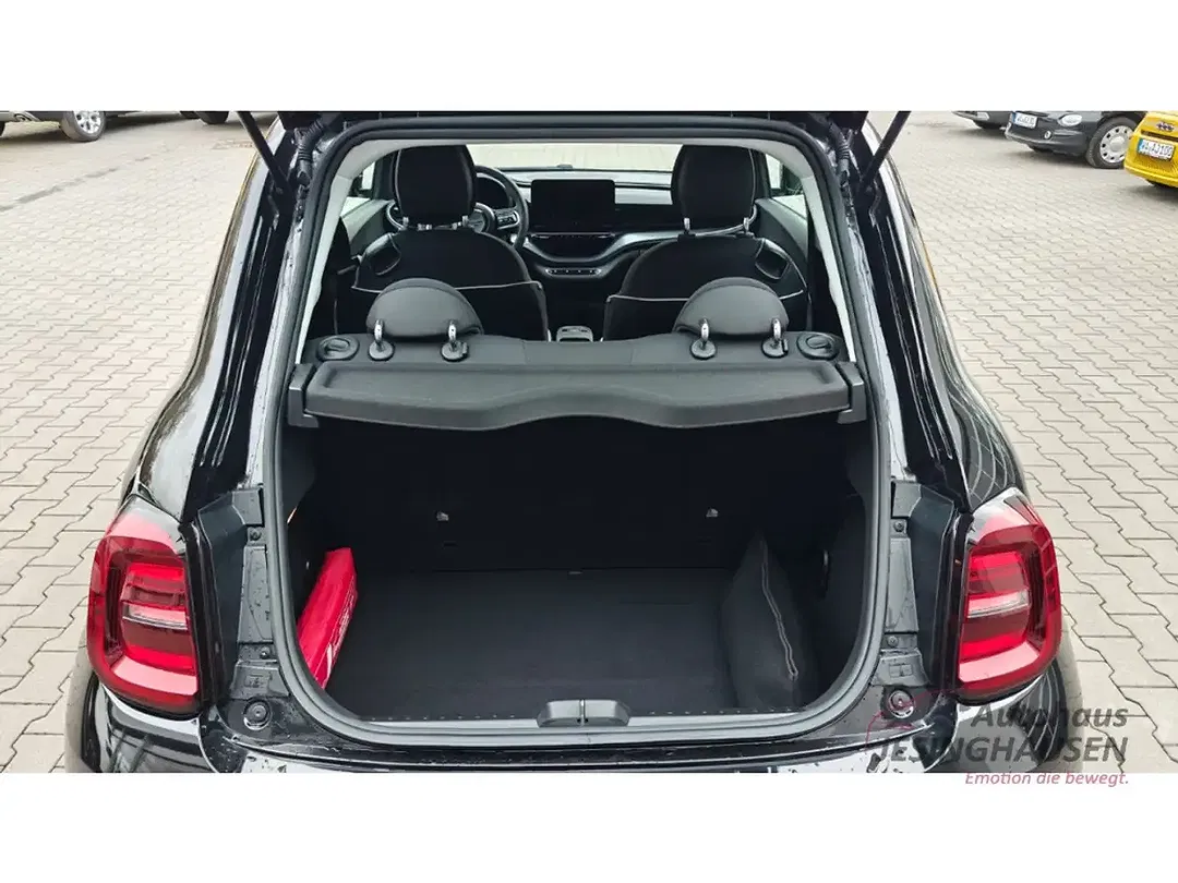 Fiat 500e - Thumbnail 8