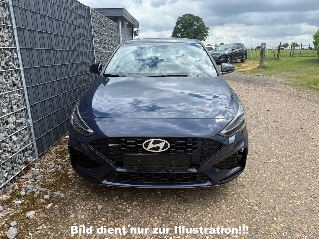 Hyundai i30 - Thumbnail 1