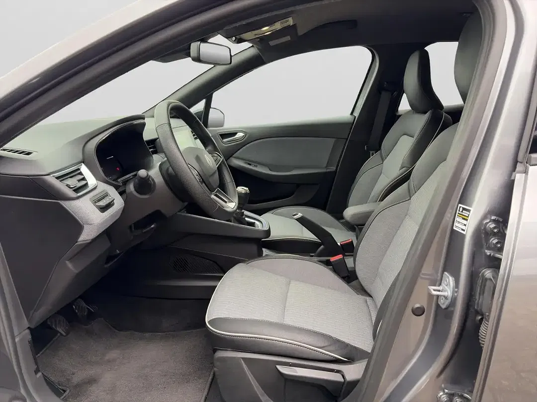 Renault Clio - Thumbnail 11