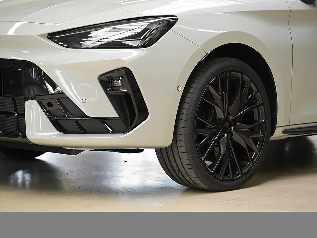 CUPRA Leon - Thumbnail 5