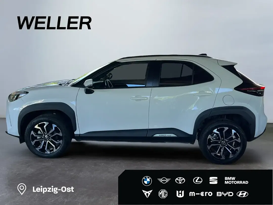 Toyota Yaris Cross - Thumbnail 4