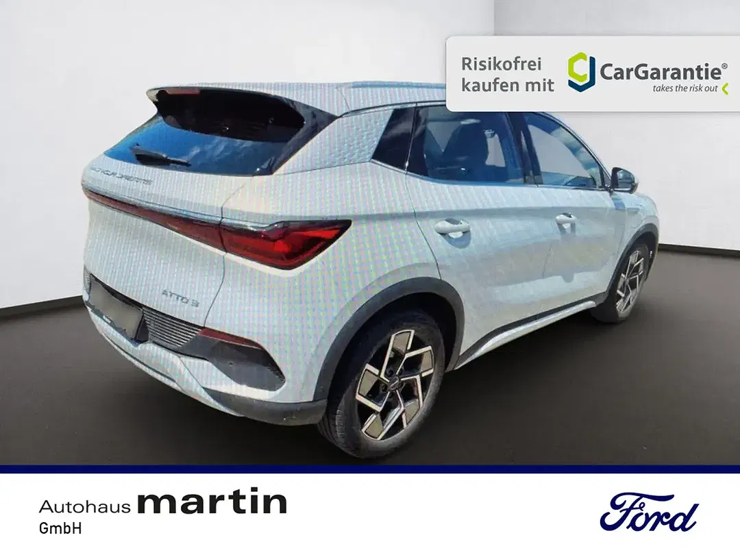 BYD Atto 3 - Thumbnail 5