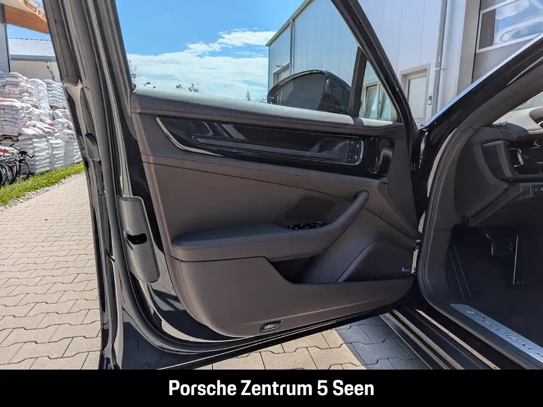 Porsche Panamera - Thumbnail 19