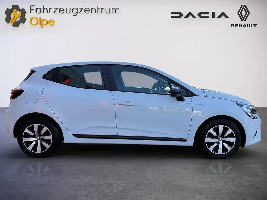 Renault Clio - Thumbnail 4