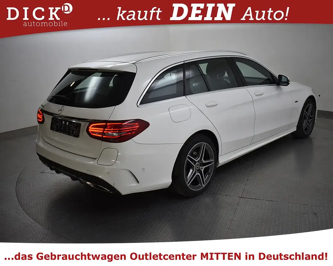 Mercedes-Benz C 300 - Thumbnail 4
