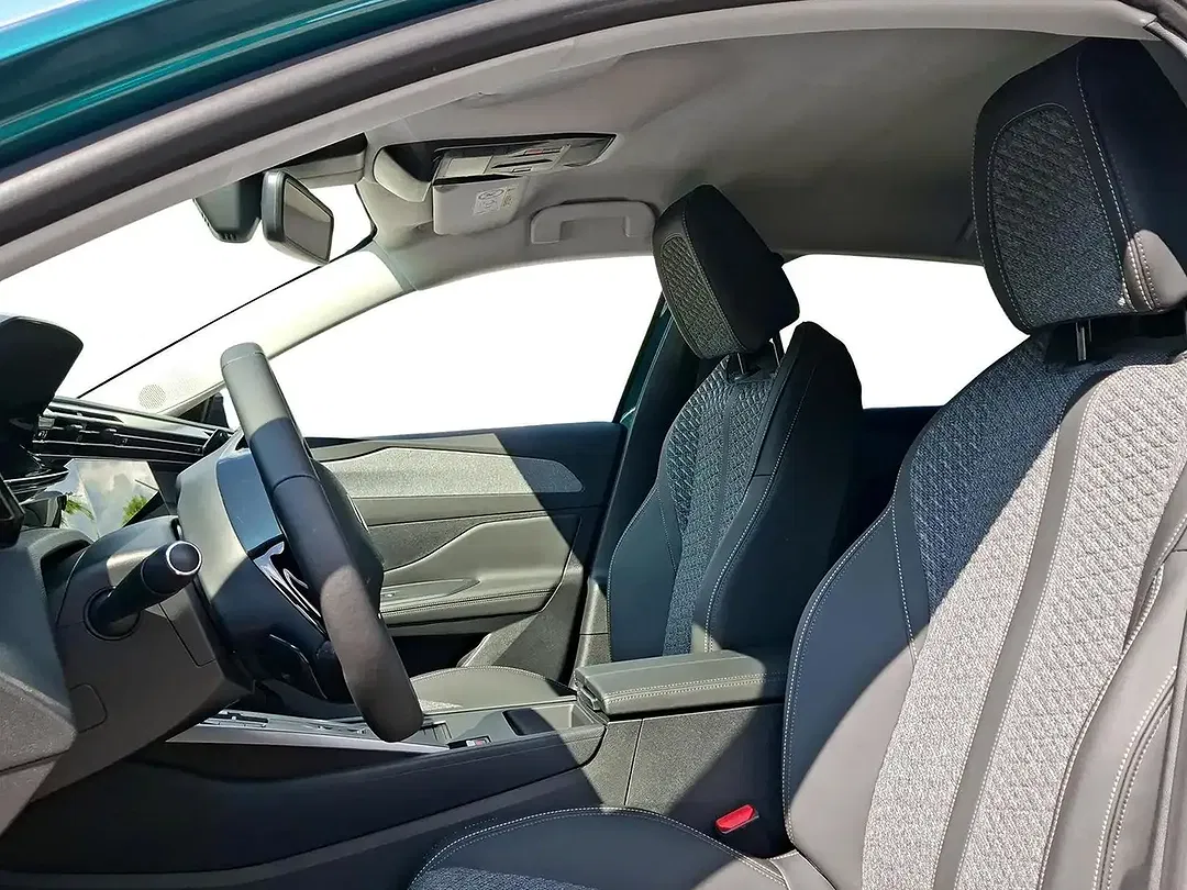 Peugeot 308 - Thumbnail 7