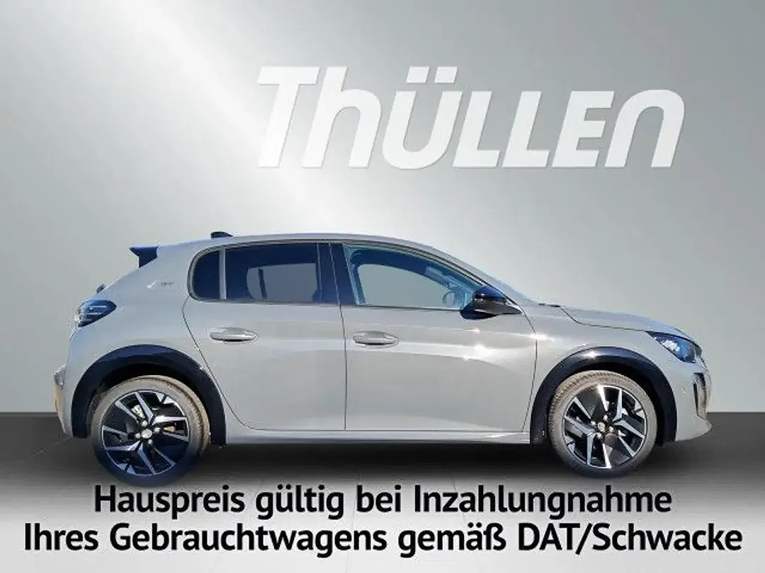 Peugeot 208 - Thumbnail 4