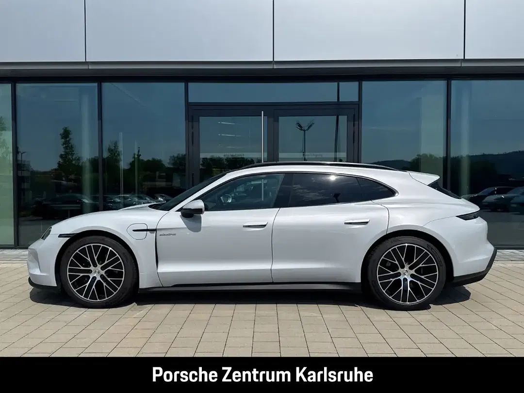 Porsche Taycan Sport Turismo - foto 2