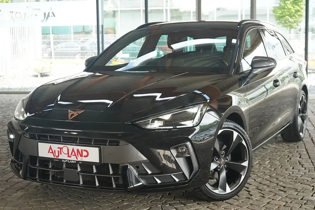 CUPRA Leon - Thumbnail 1