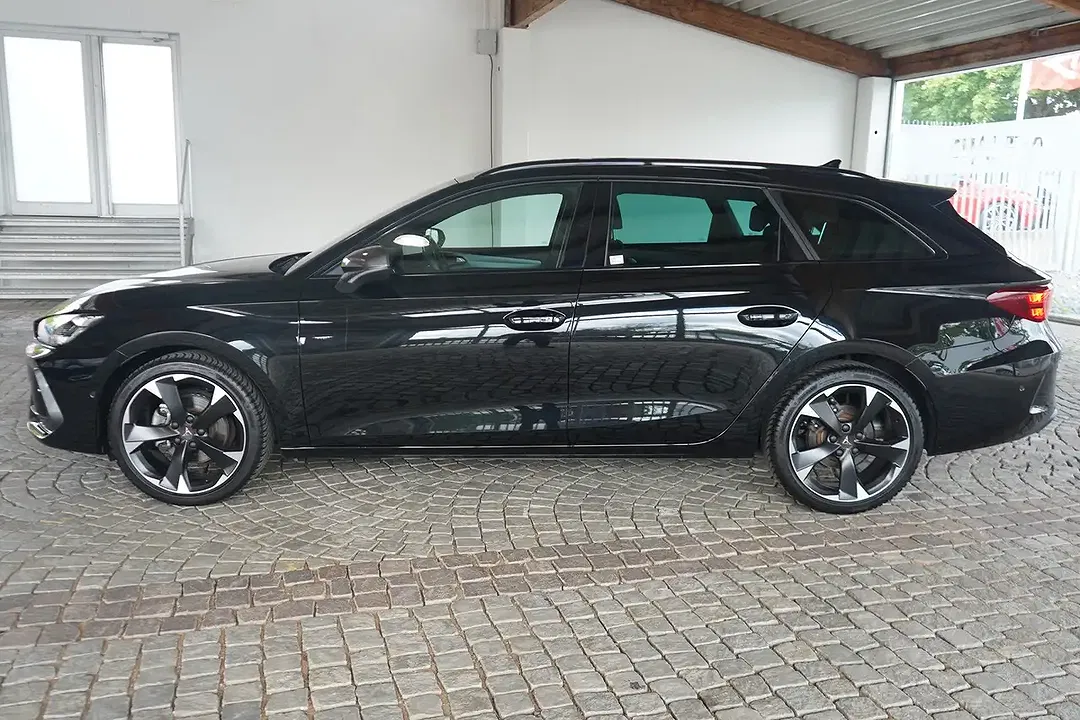 CUPRA Leon - Thumbnail 2