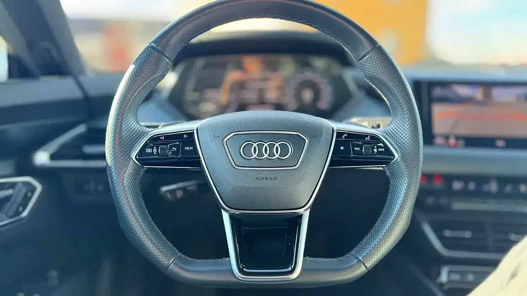 Audi e-tron GT - Thumbnail 10