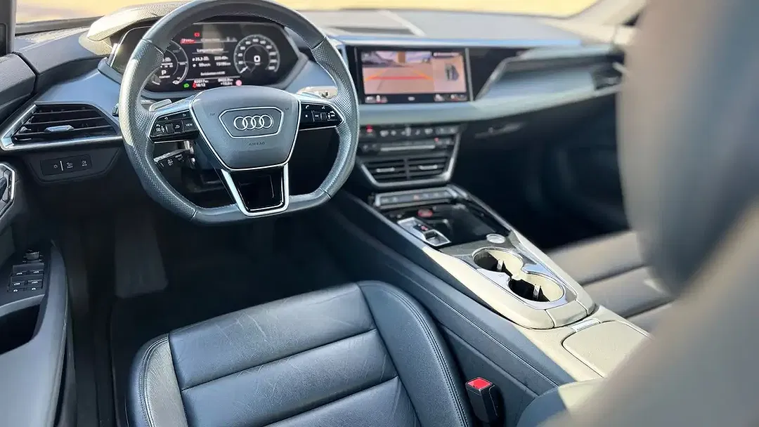 Audi e-tron GT - Thumbnail 9
