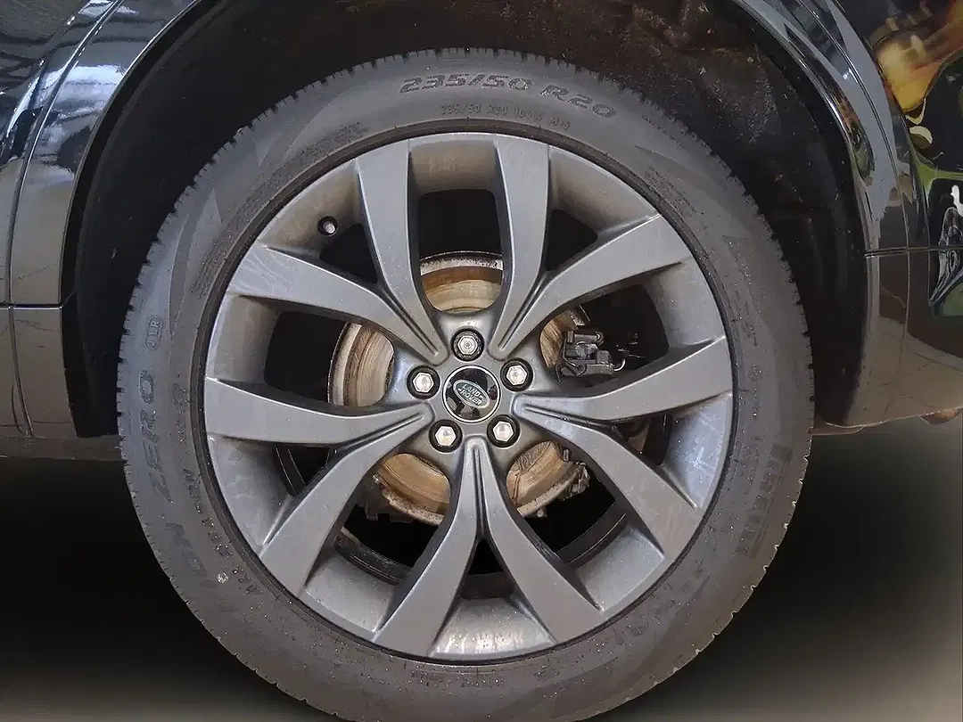 Land Rover Discovery Sport - Thumbnail 12