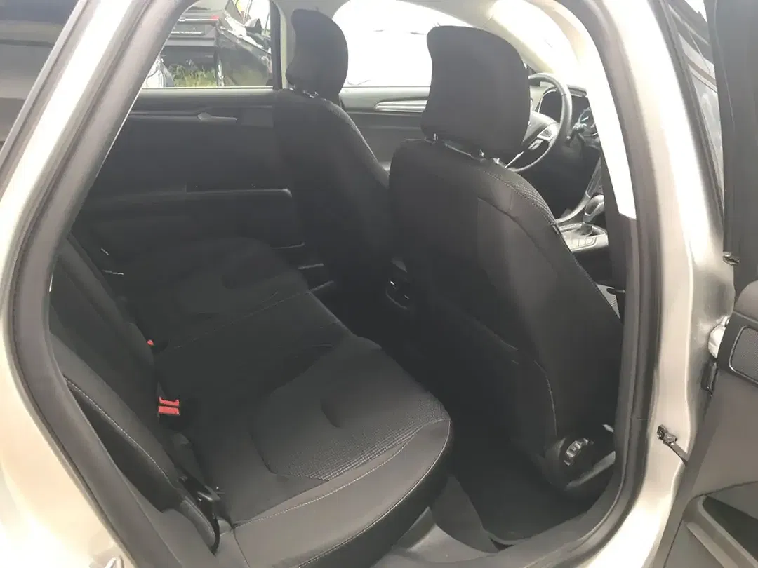 Ford Mondeo - Thumbnail 6