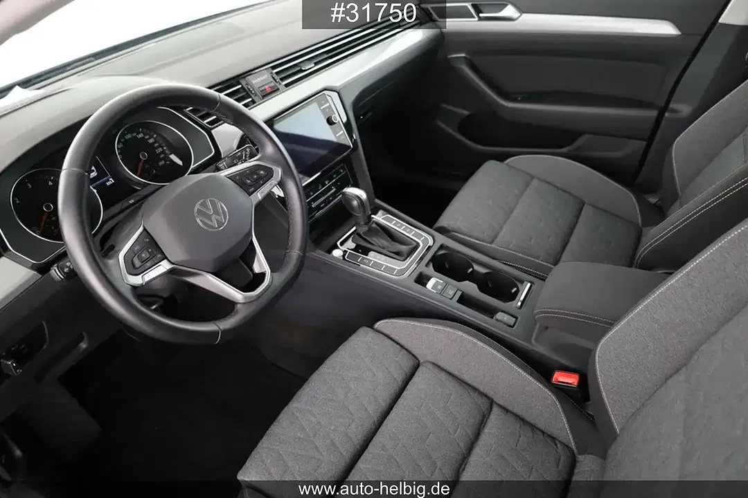 Volkswagen Passat Variant - Thumbnail 9