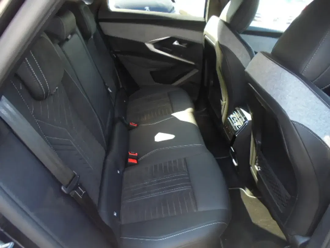 Peugeot 3008 - Thumbnail 11