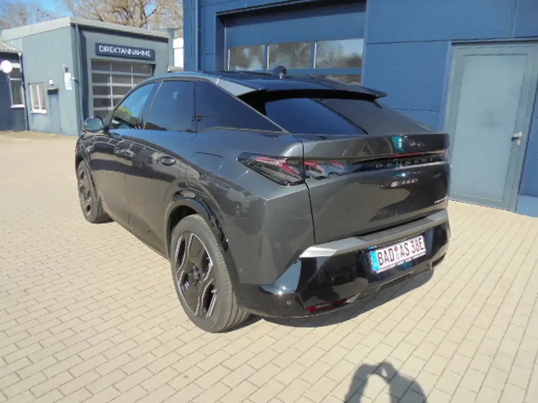 Peugeot 3008 - Thumbnail 3