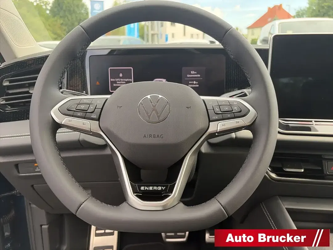 Volkswagen Tiguan - Thumbnail 14