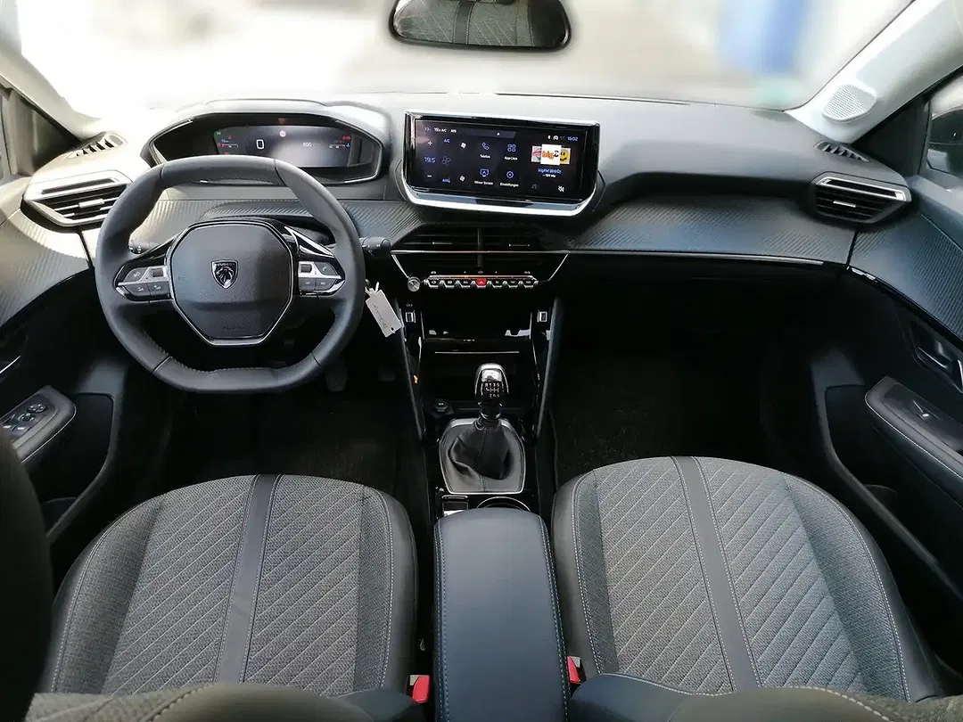 Peugeot 208 - Thumbnail 8