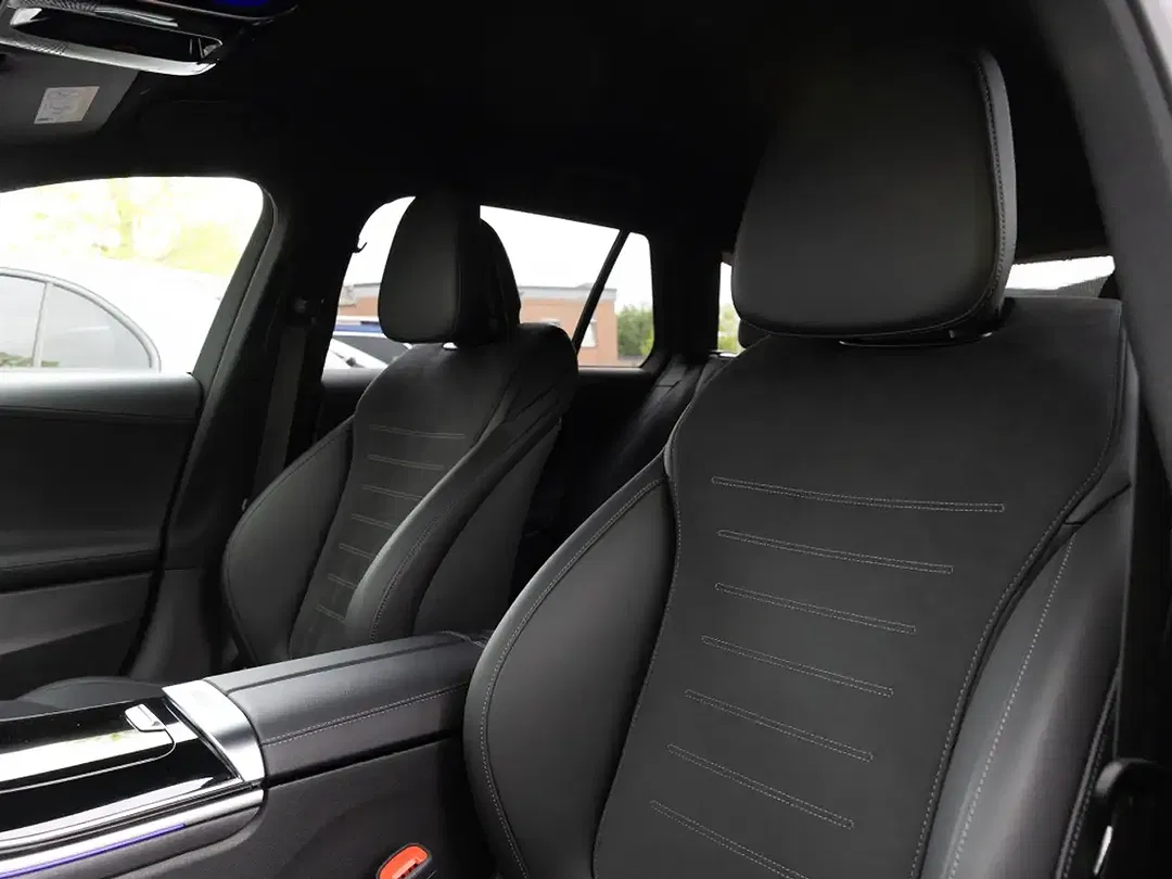 Mercedes-Benz C 300 - Thumbnail 8