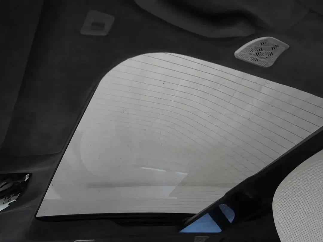 BMW i7 - Thumbnail 10