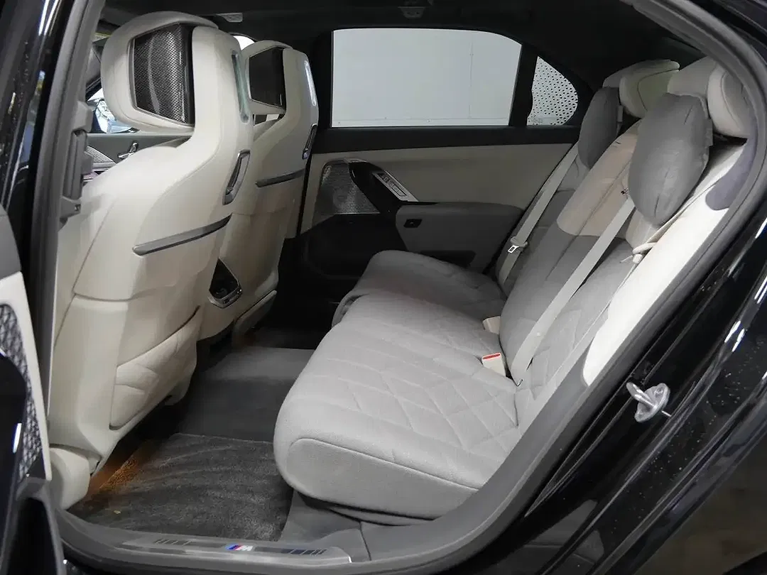 BMW i7 xDrive M Sport - foto 15
