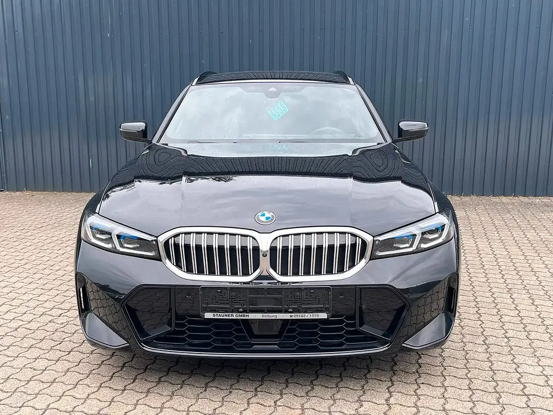 BMW 318 - Thumbnail 3