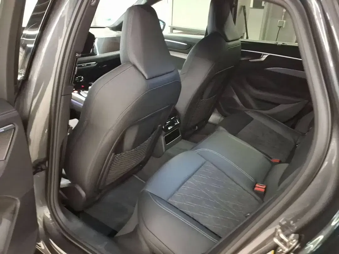 Audi A6 - Thumbnail 6