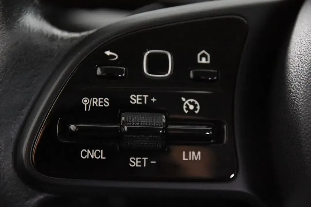 Mercedes-Benz B 180 - Thumbnail 12