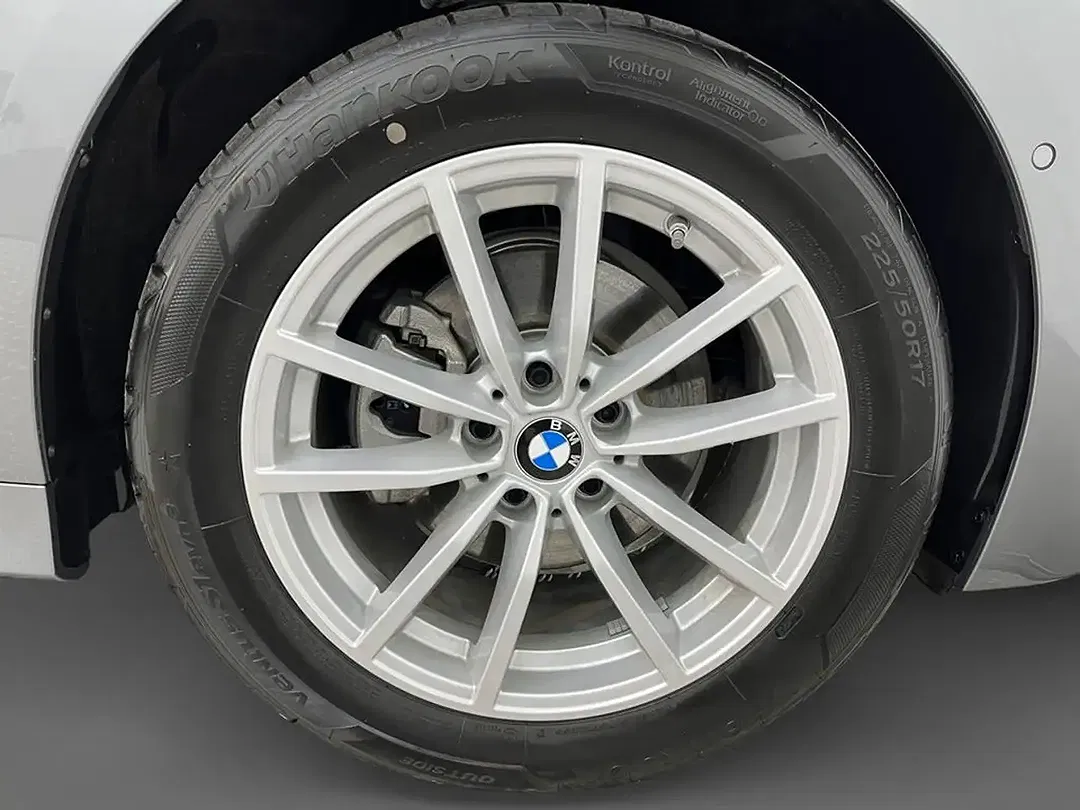BMW 320 - Thumbnail 14