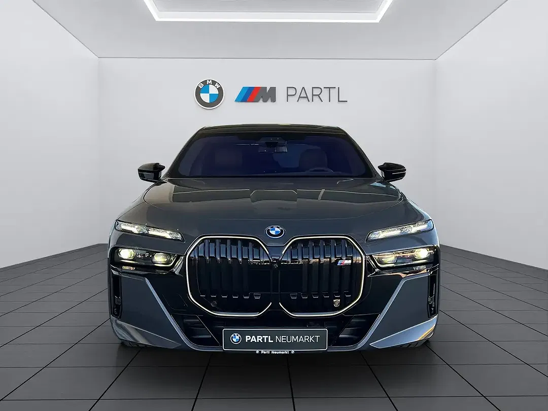 BMW 760 xDrive Executive - foto 2