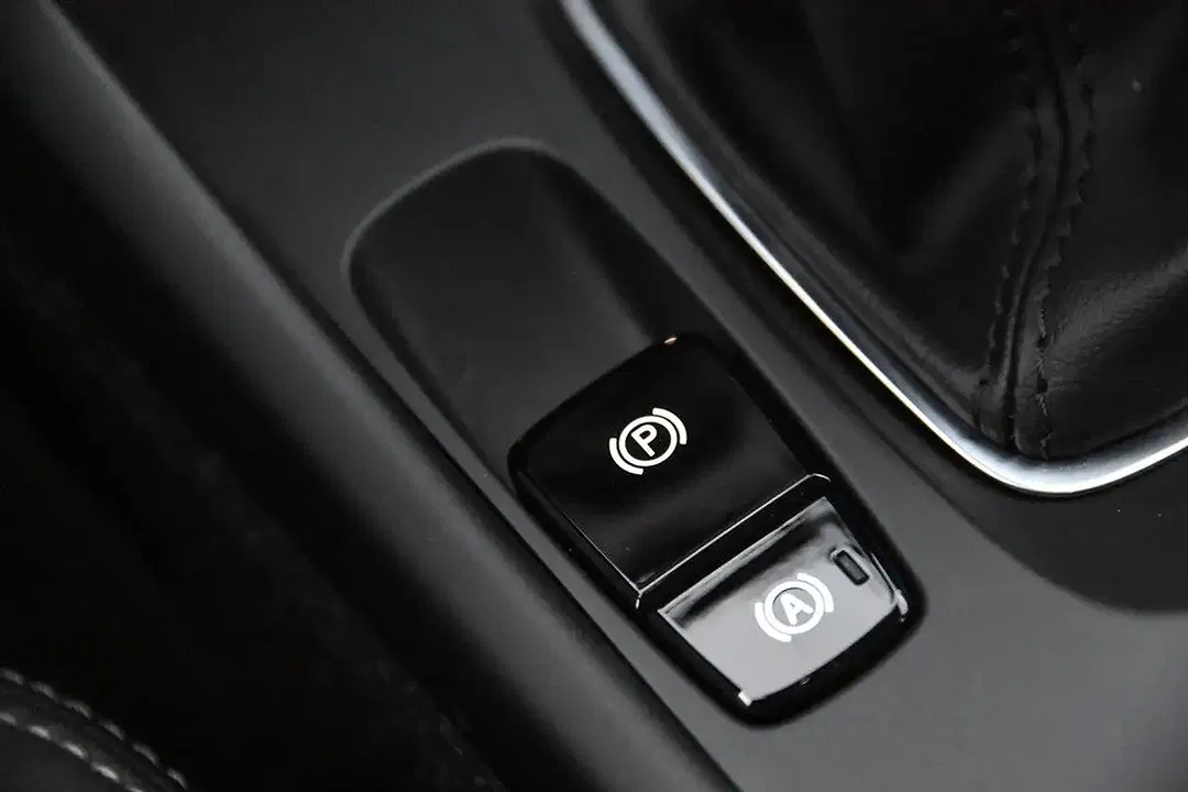 Volvo XC40 - Thumbnail 12