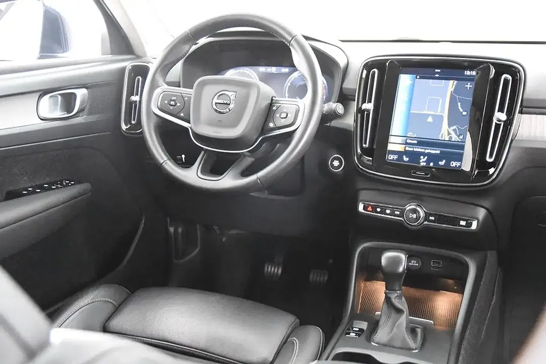 Volvo XC40 - Thumbnail 9