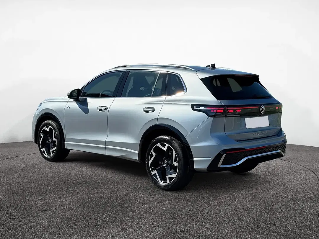 Volkswagen Tiguan - Thumbnail 4
