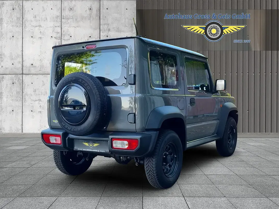 Suzuki Jimny - Thumbnail 6