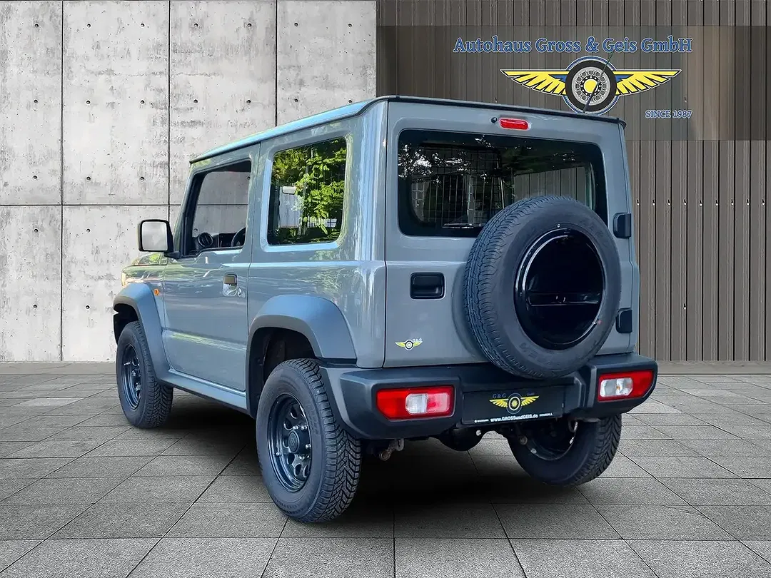 Suzuki Jimny - Thumbnail 7