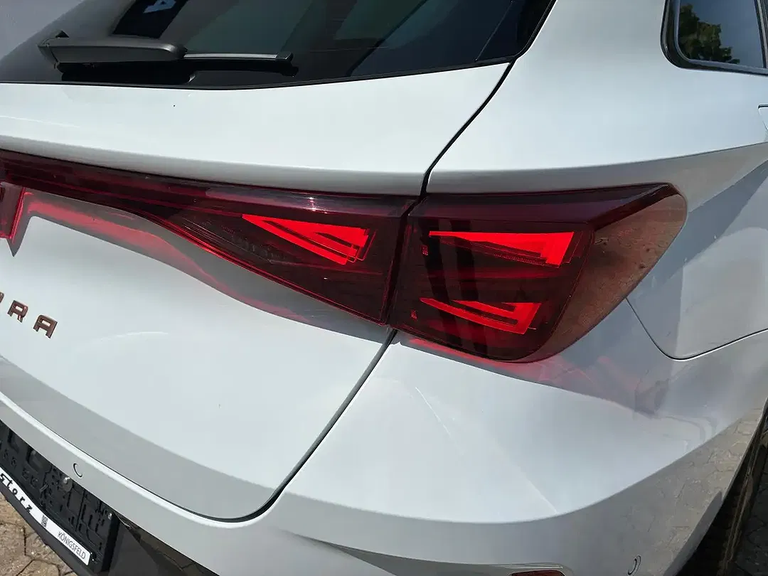 CUPRA Leon - Thumbnail 5