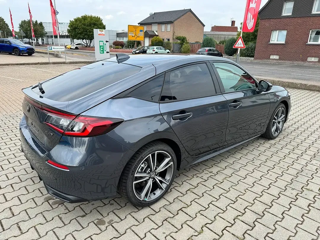 Honda Civic - Thumbnail 5