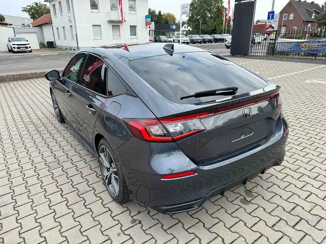 Honda Civic - Thumbnail 7