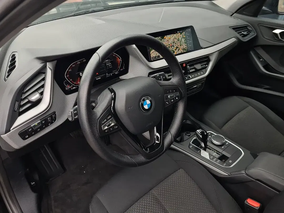 BMW 116 - Thumbnail 9