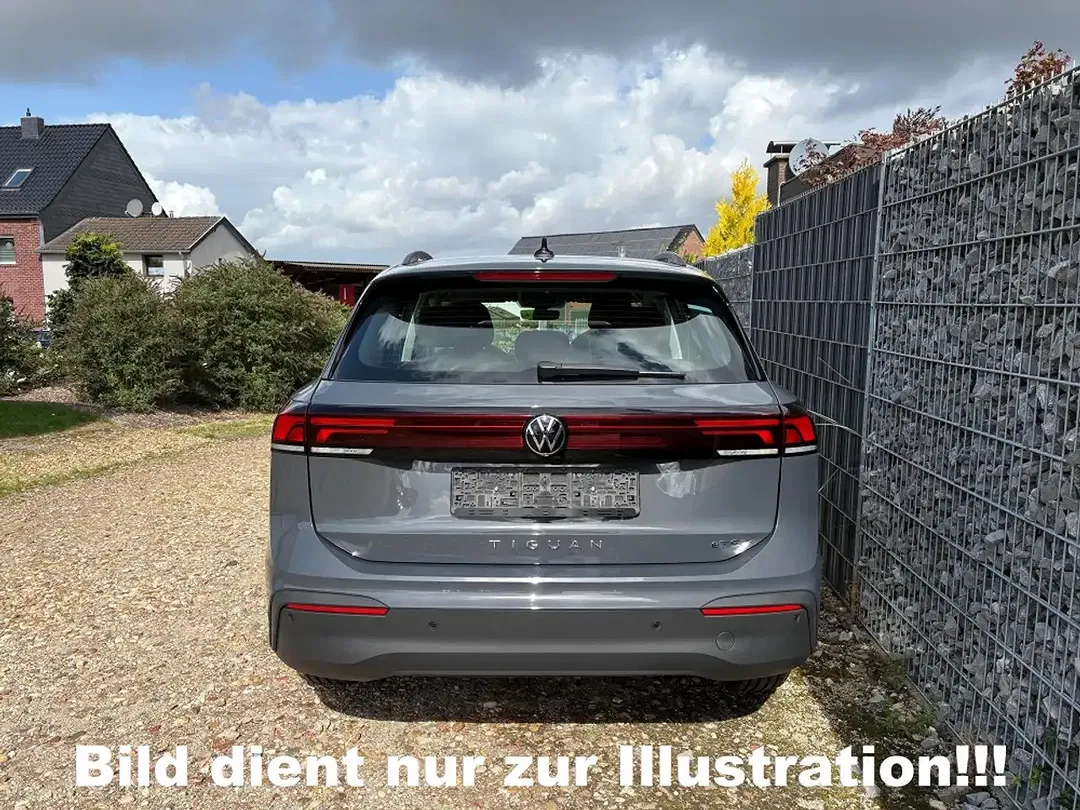 Volkswagen Tiguan - Thumbnail 4