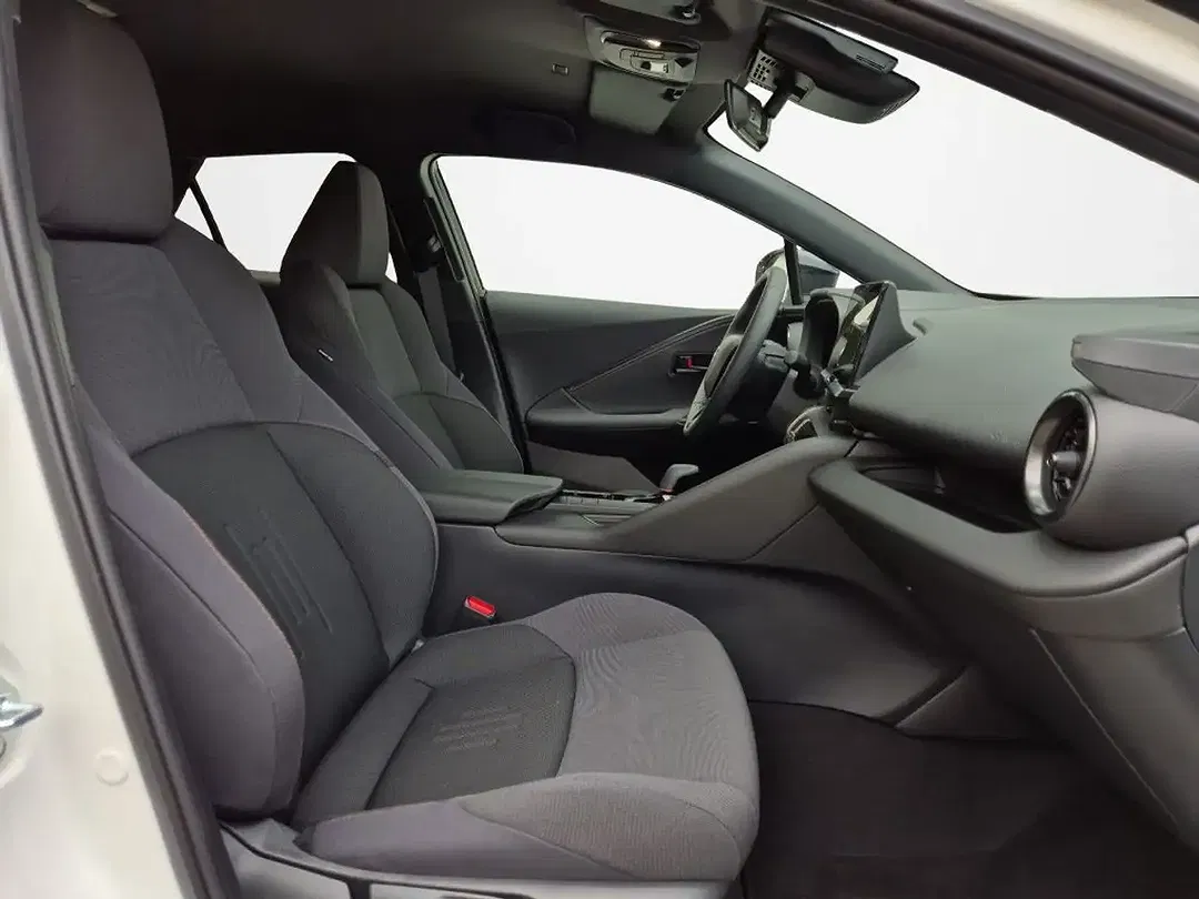 Toyota C-HR - Thumbnail 15
