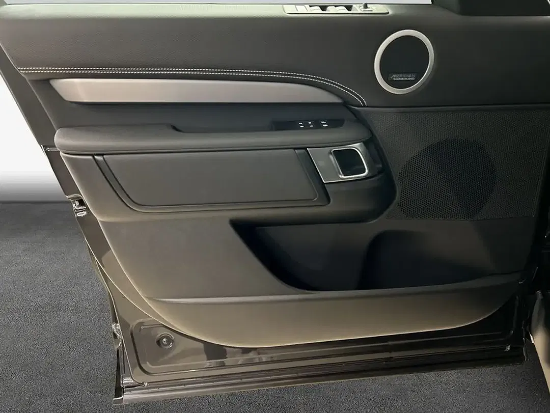 Land Rover Discovery - Thumbnail 13