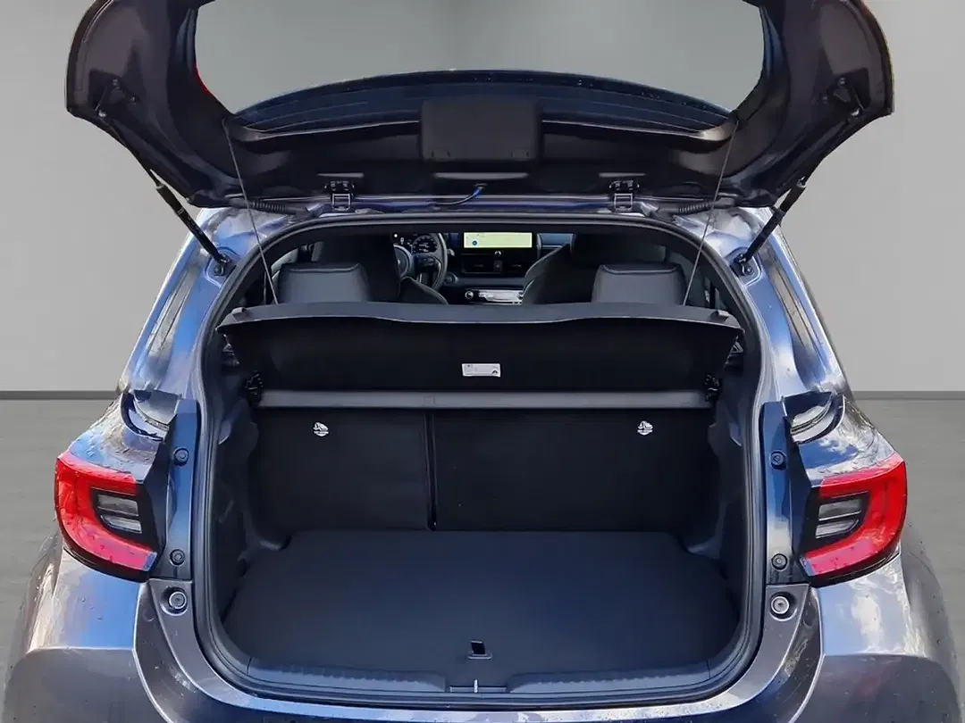 Toyota Yaris - Thumbnail 9