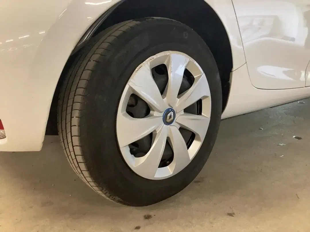 Renault ZOE - Thumbnail 5