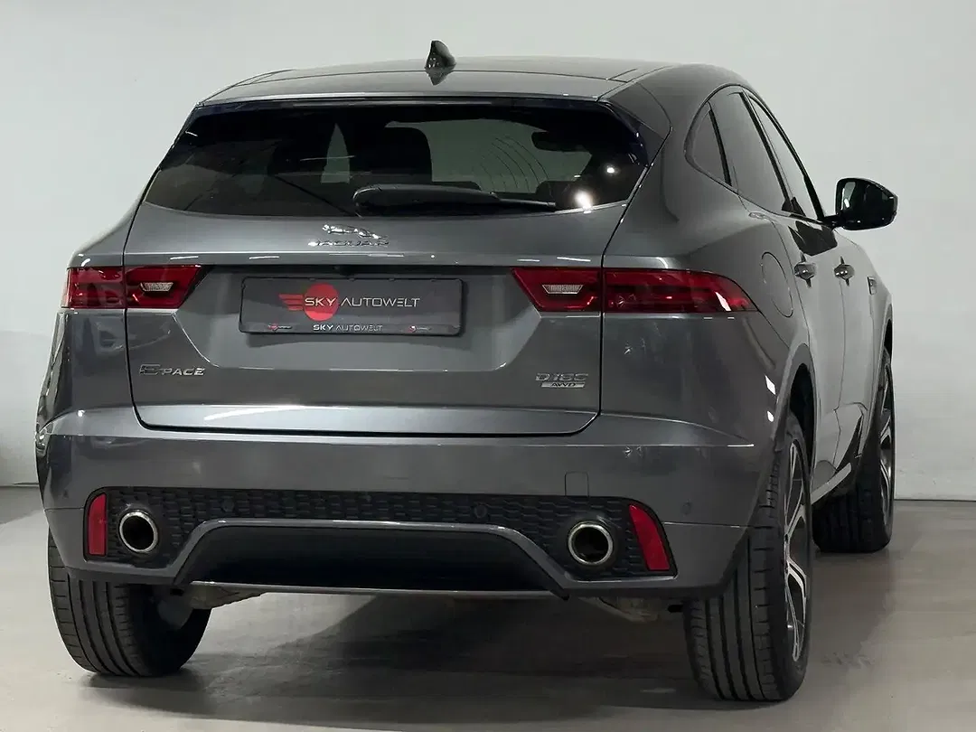 Jaguar E-Pace - Thumbnail 3