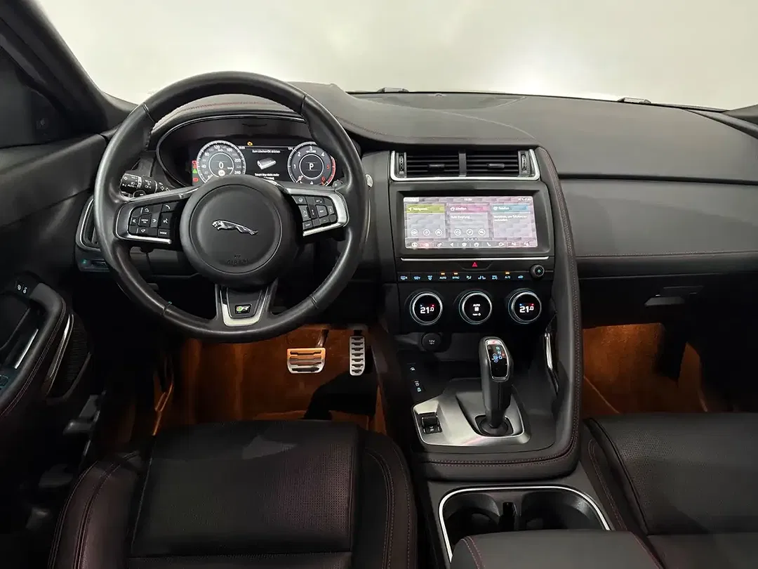 Jaguar E-Pace - Thumbnail 7